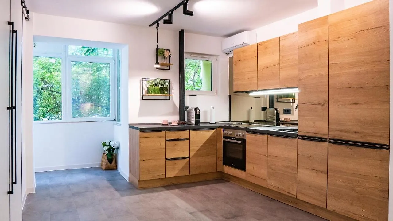 Start Apartments 3 Boekarest