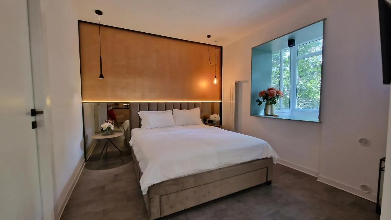 Start Apartments 3 Boekarest